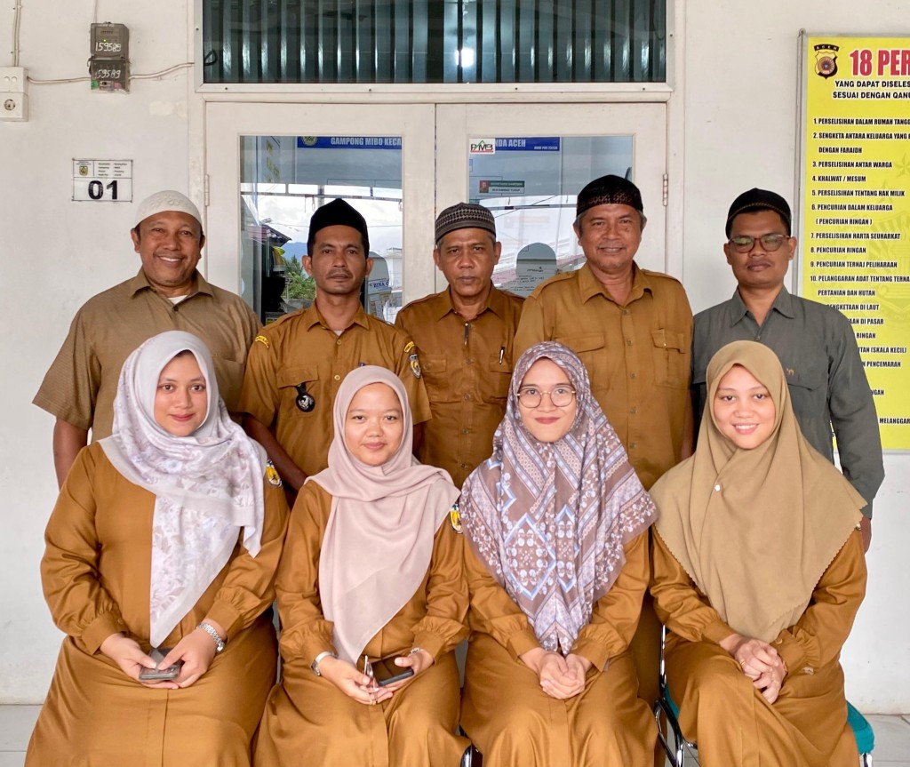Pj. Keuchik dan Perangkat Gampong Mibo